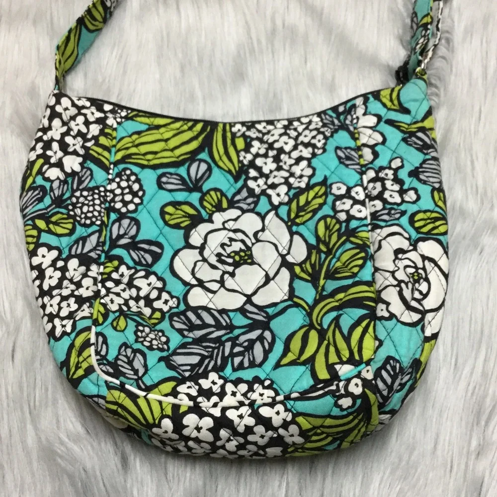 Vera Bradley Crossbody - Picture 2 of 3